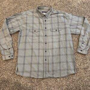 Patagonia Men's Gray Checkered Button Down Shirt